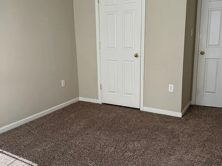 150 Swaying Pine Ct — Photo 16