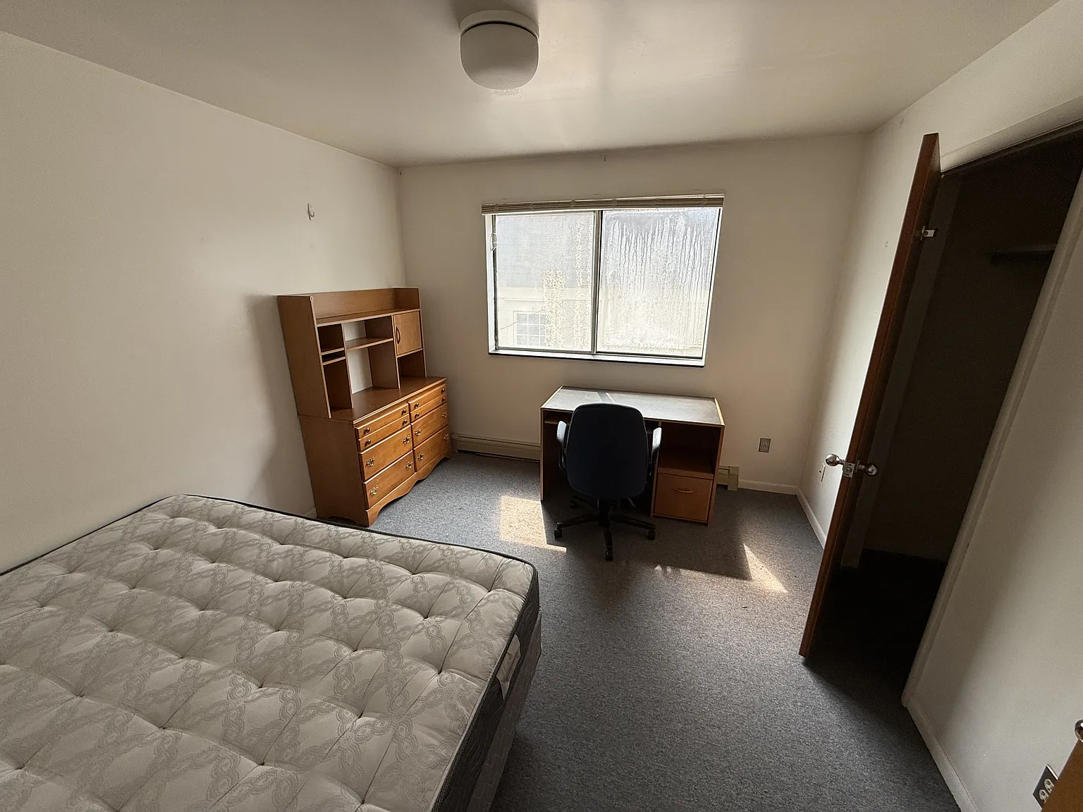 204 Miller St - Apt. C — Photo 4