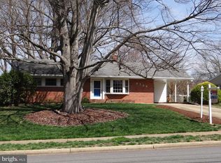 8138 Drayton Ln, Springfield, VA 22151