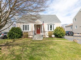 42 Greenfield Ave, Stratford, CT 06614