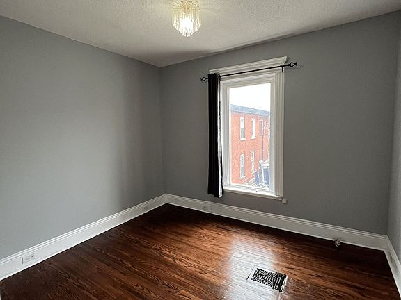 3rd image of 293 Dalhousie St Unit 2
