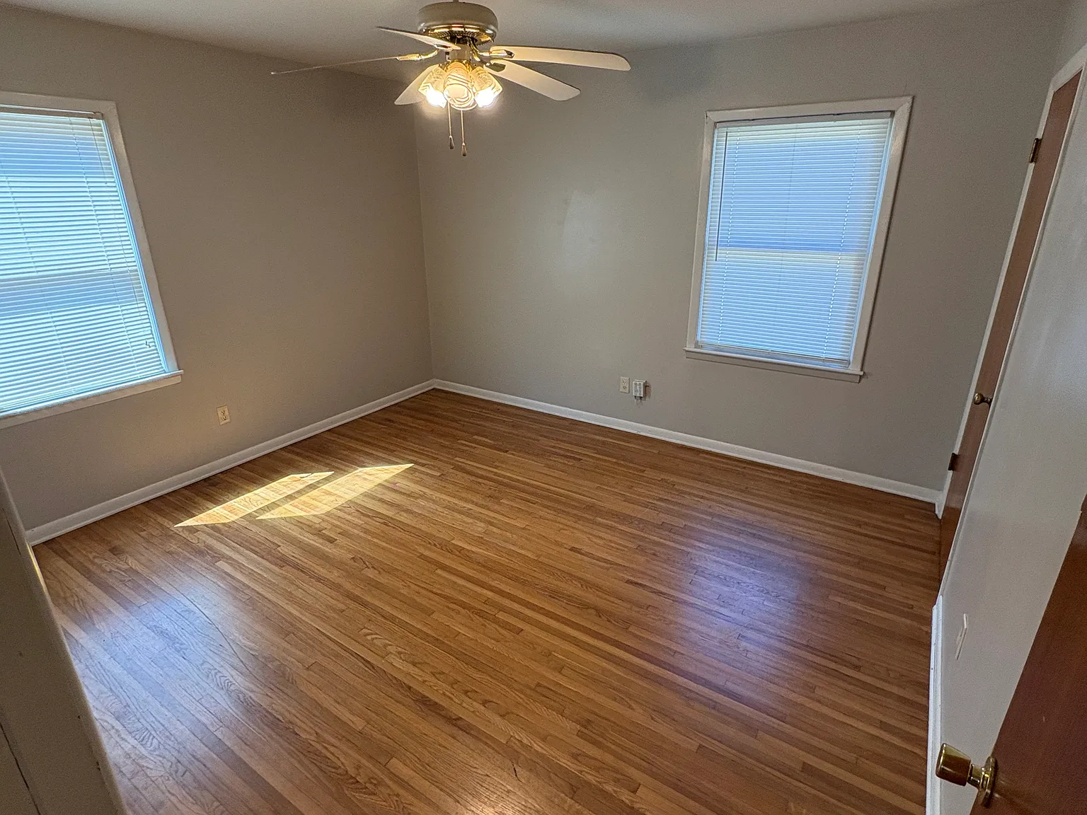 542 S 77th East Avenue — Photo 4
