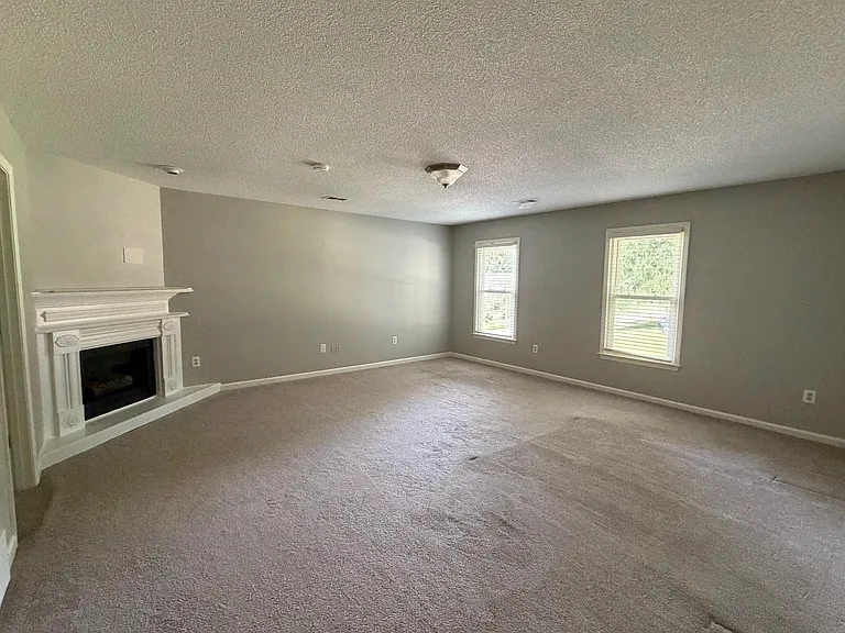 2910 Foster Dale Cv — Photo 14