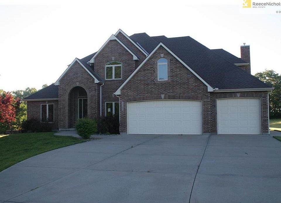 1st image of 3003 Crystal Aire Ct