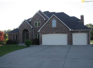 3003 Crystal Aire Ct, Grain Valley, MO 64029