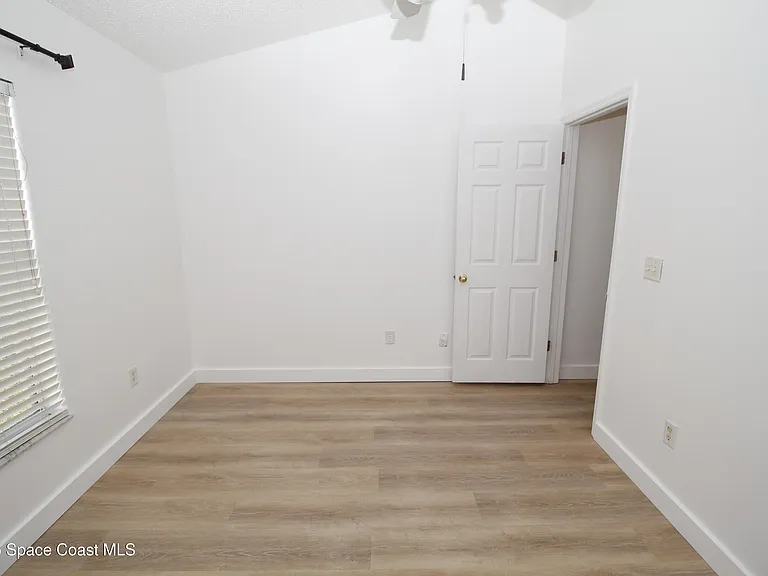 2440 Bridgeport Cir — Photo 20
