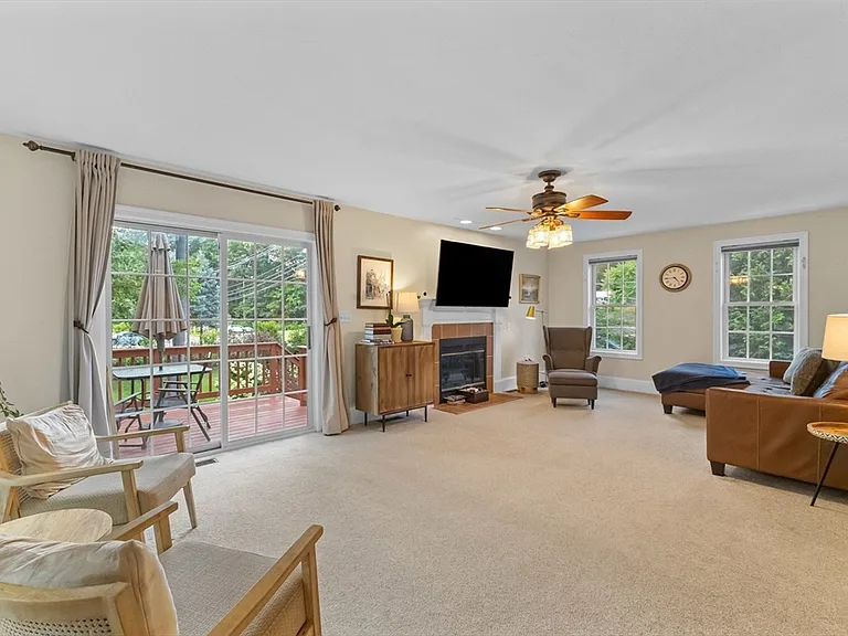 284 S Quinsigamond Ave #284 — Photo 14