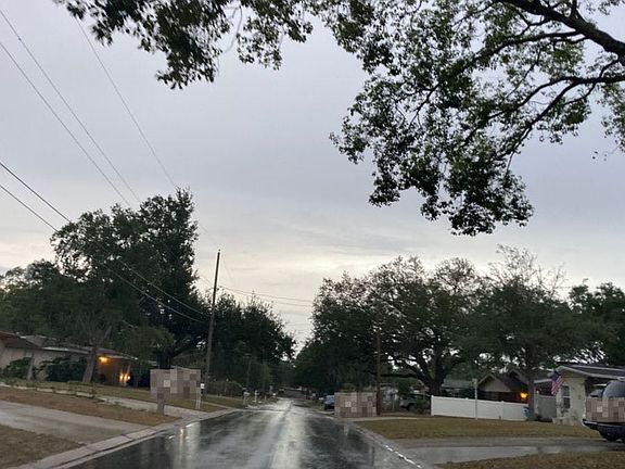 3rd image of 1206 W Camellia Dr