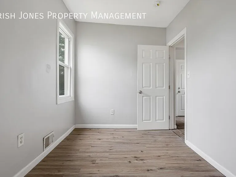 529 Winslow Ave #UPPER — Photo 16