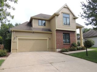 808 Easy St, Lawrence, KS 66049