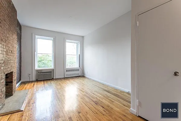 Rented by Bond New York | media 1