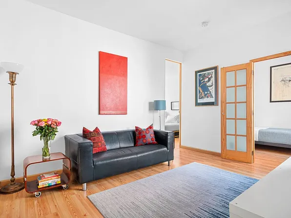 311 E 3rd St APT 33, Manhattan, NY 10009