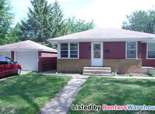 317 17th Ave N, Hopkins, MN 55343