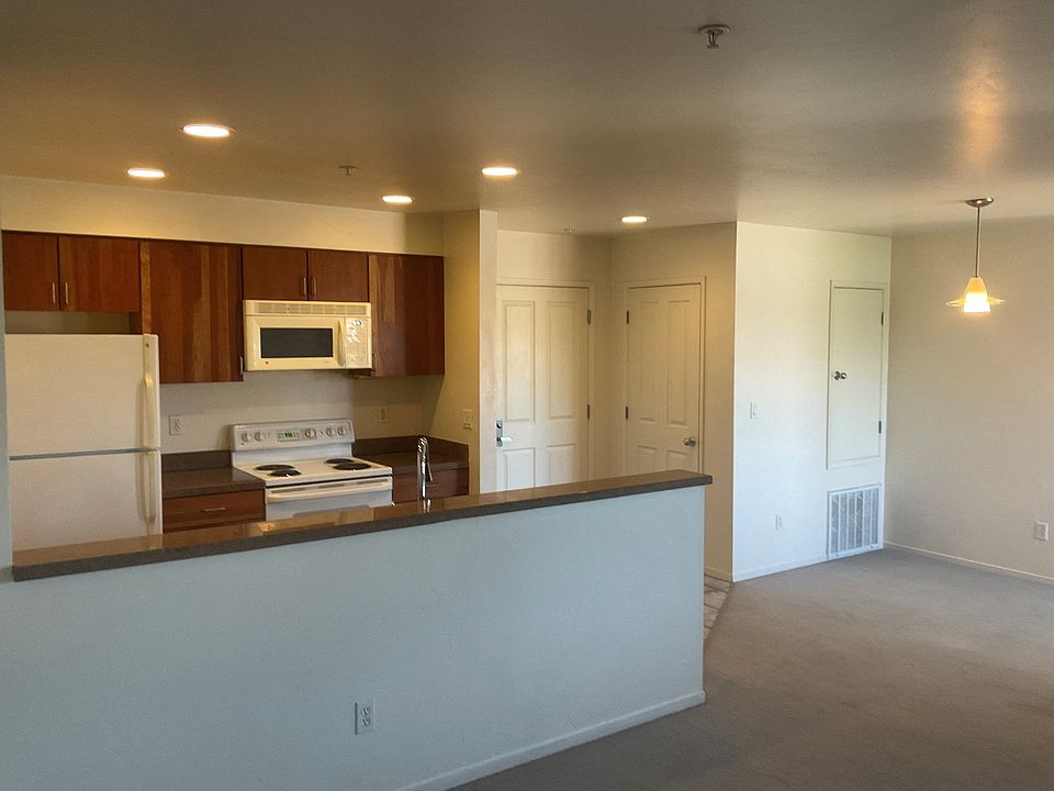 1st image of 1280 Del Monte Ave #1280D02