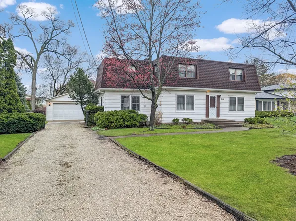 9319 N Knight Ave, Des Plaines, IL 60016