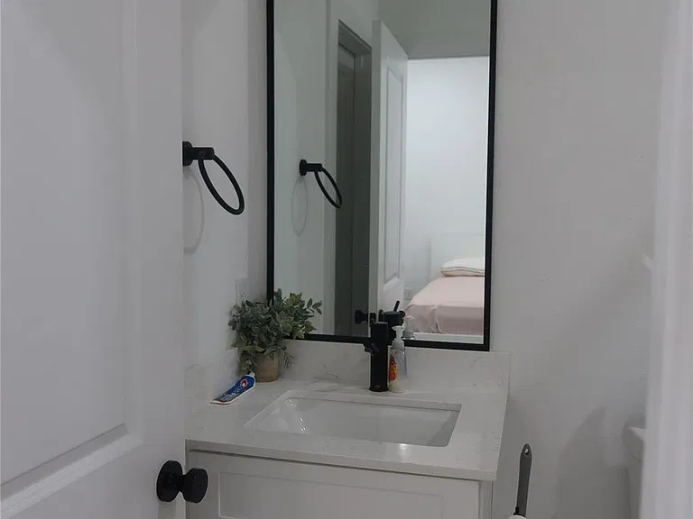 4810 Cochran St — Photo 21