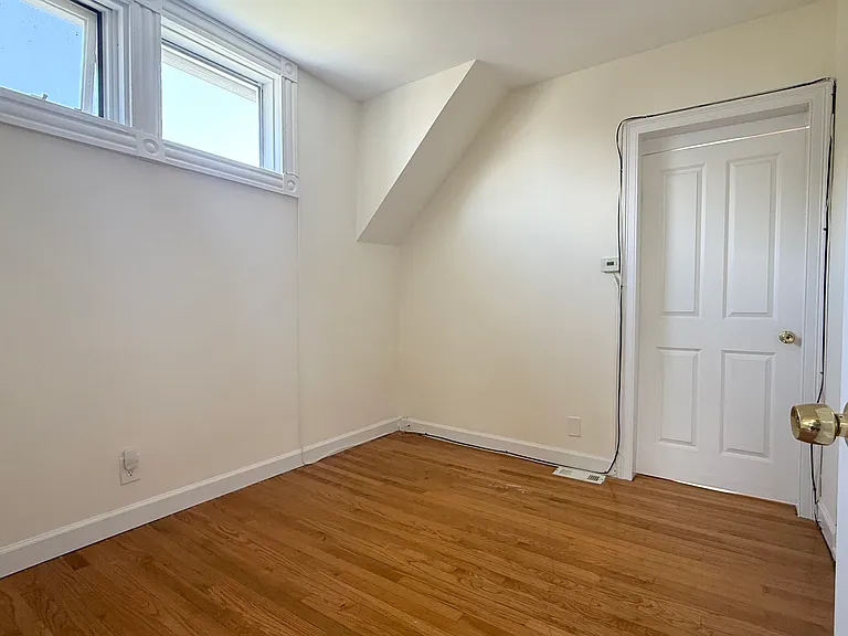 71 Morris Ave #2 — Photo 11