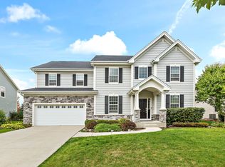 790 Richwood Ave, Elgin, IL 60124