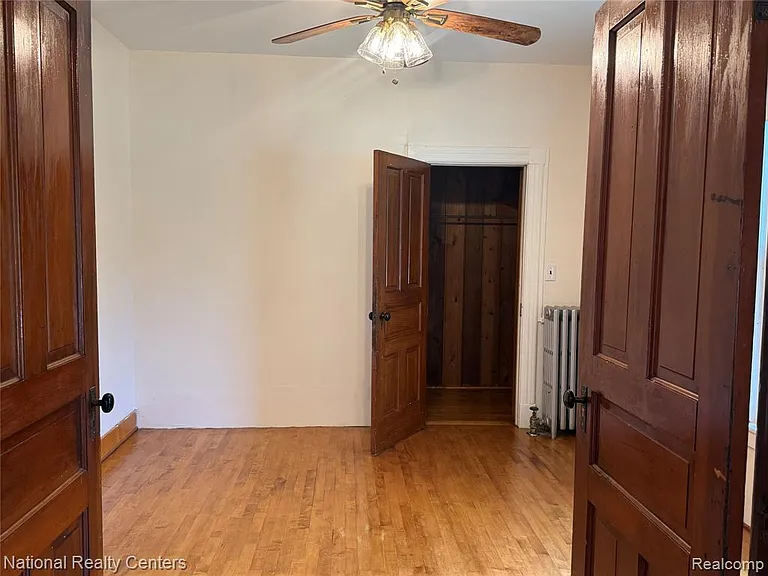825 W Main St — Photo 8