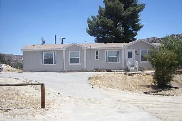 4 bed, 2280 sqft, $3,500 — Photo 3
