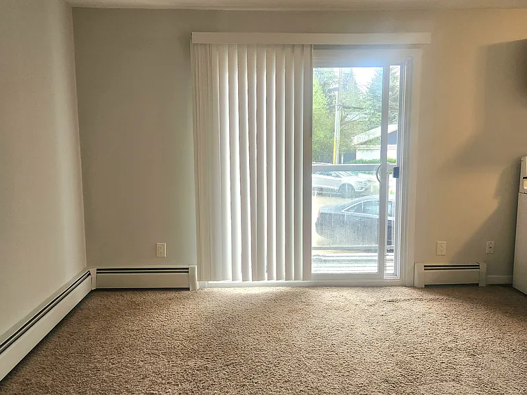 4752 55th St #7 — Photo 7