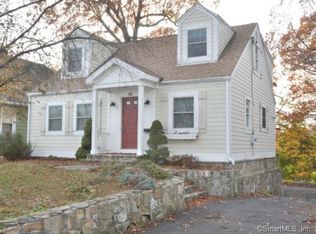 65 Ridgewood Ave, Stamford, CT 06907