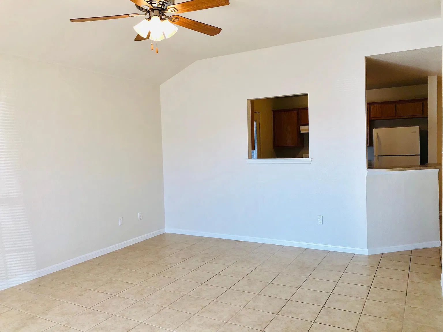 2705 Vernice Loop — Photo 2