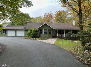 8068 Richlandtown Rd, Quakertown, PA 18951