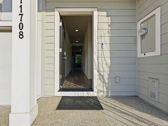 5th image of 11708 NE 23rd St