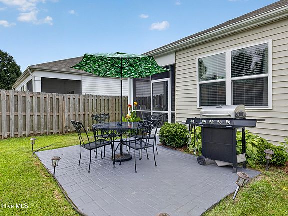 4th image of 144 Windy Woods Way