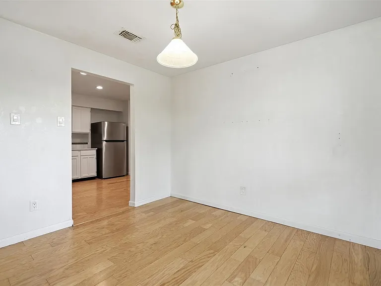214 Glen Haven Ct — Photo 9