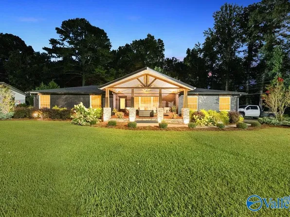 213 Tabor Rd, Gadsden, AL 35904