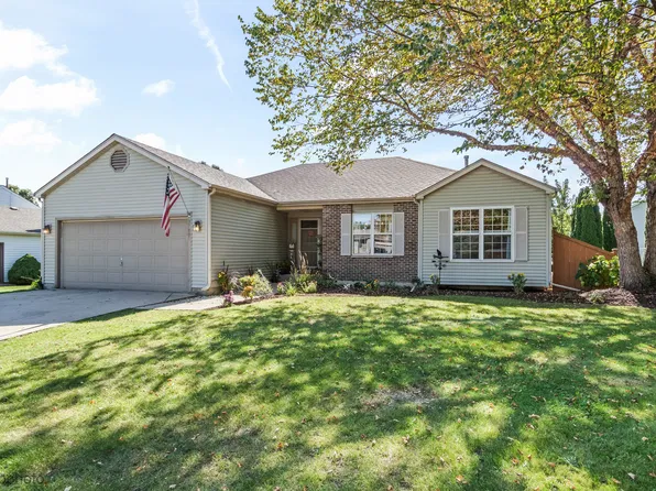 3709 Dorchester Pl, McHenry, IL 60050