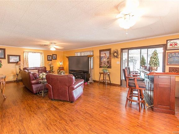 4th image of 8917 Brookwood Dr