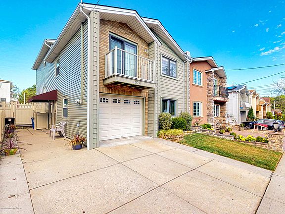 2nd image of 374 Grantwood Ave