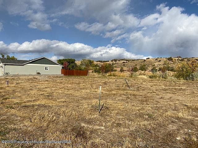 1st image of 275 Sorrel Ct