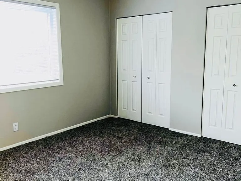918 Heritage Ct #102 — Photo 20