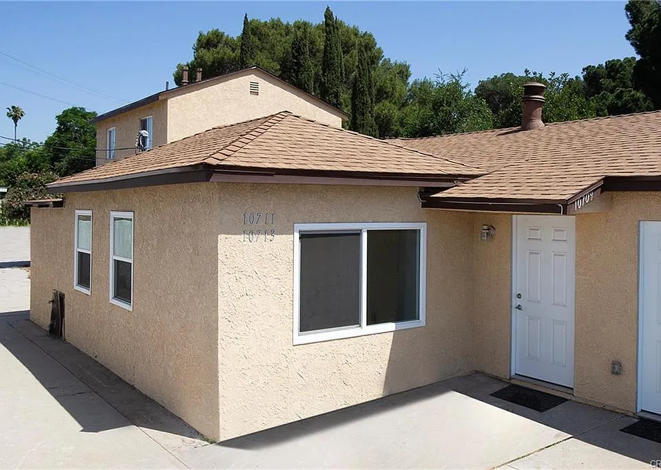 10709 Sherman Pl #10709
