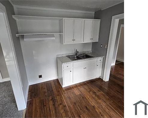 2nd image of 3904 Garland Ave