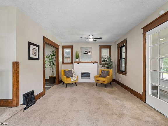 5th image of 1649 Preston Ave