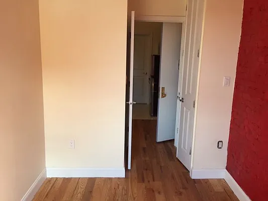 Rented by Premier Metro Realty Corp | media 17