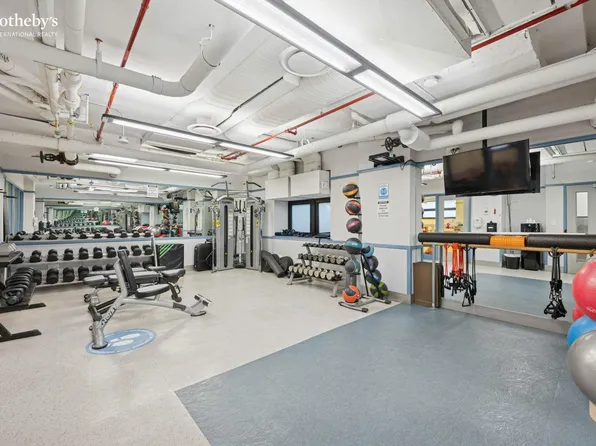 141 East 88th Street image 18 of 23