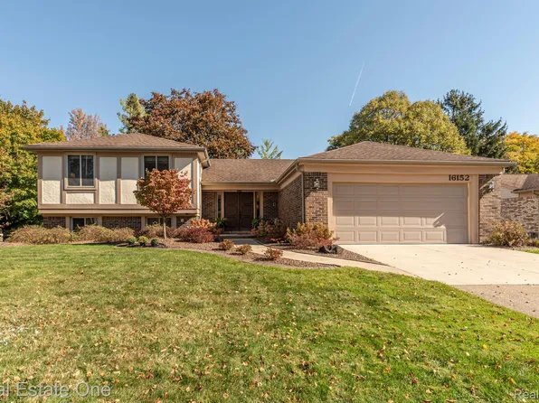 16152 Huff St, Livonia, MI 48154