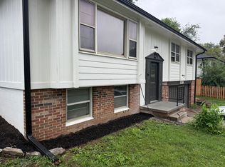 7326 Plum Dale Rd, La Vista, NE 68128