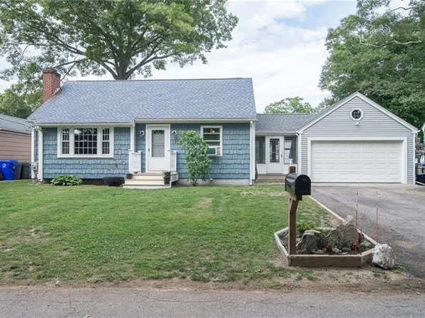 150 Becker Ave, Riverside, RI 02915