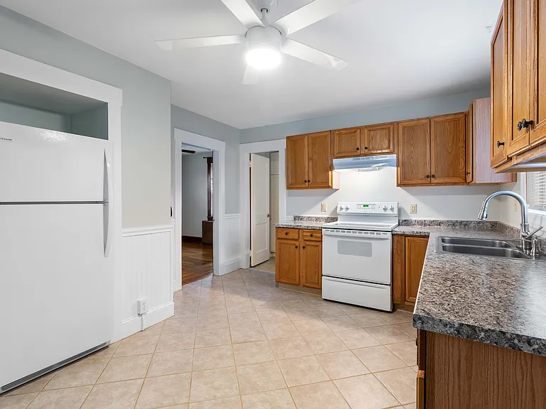 261 Turnpike Ave #1 — Photo 3