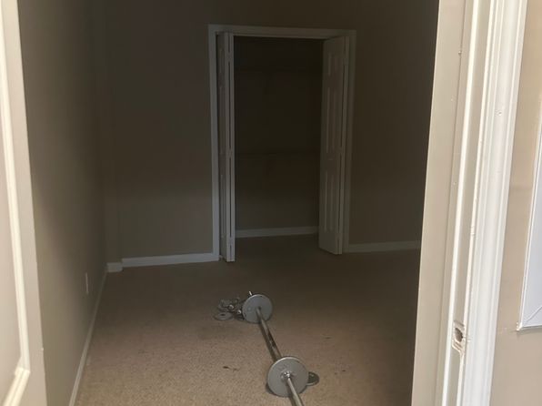 106 Gainsborough Way #1