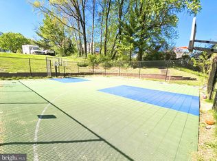 1836 Metzerott Rd APT 611, Hyattsville, MD 20783