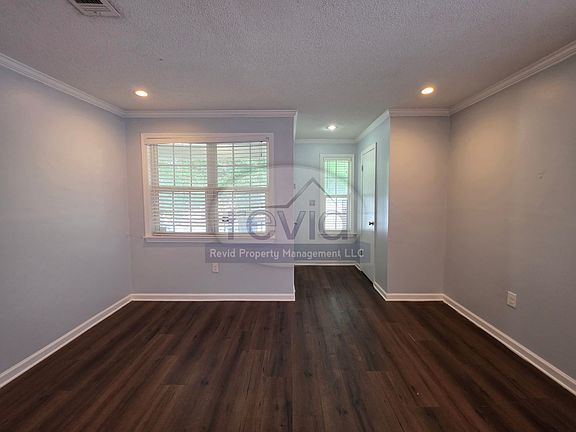 3rd image of 36 N Auburndale St APT 4