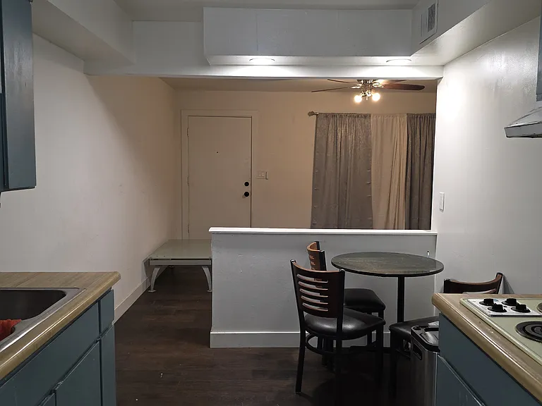 4924 N Woodmere Fairway #4 — Photo 5